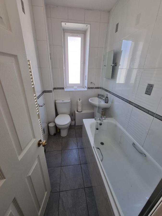 Bespoke Tours Scotland Accommodation @ Morrison Street Edimburgo Exterior foto