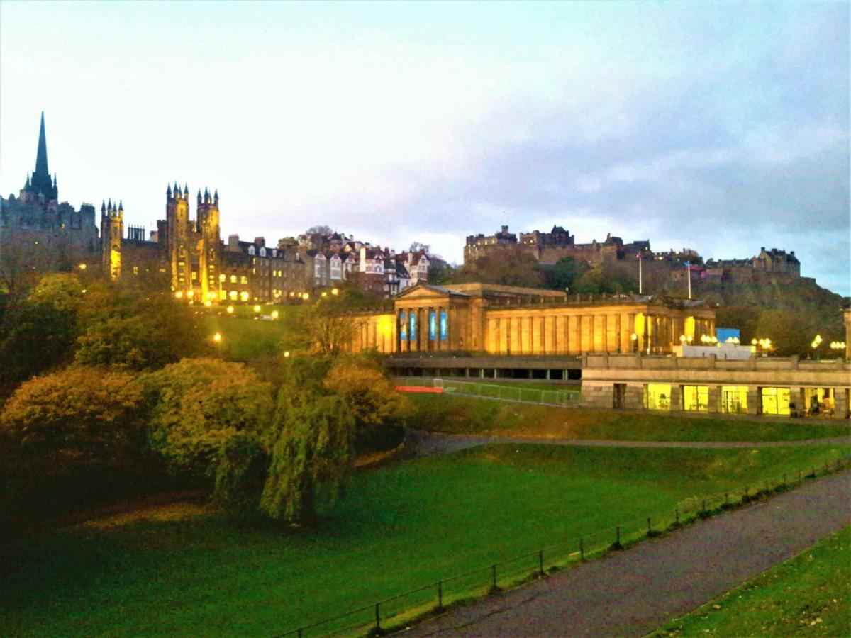 Bespoke Tours Scotland Accommodation @ Morrison Street Edimburgo Exterior foto